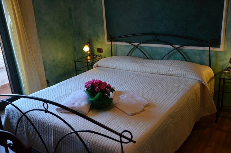 Bed and Breakfast Relais Maria Luisa Locazione Turistica Di Simona Capaccio Fiumicino Pokój zdjęcie