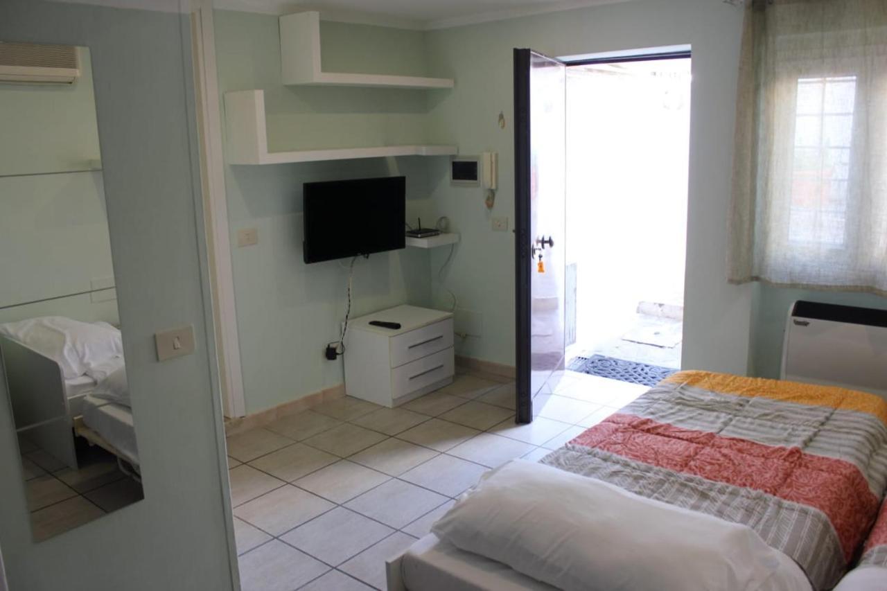 Bed and Breakfast Relais Maria Luisa Locazione Turistica Di Simona Capaccio Fiumicino Zewnętrze zdjęcie